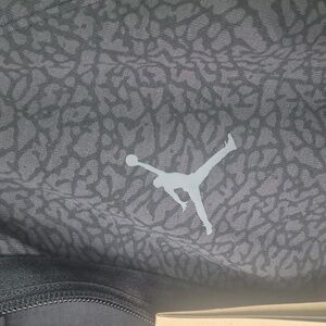 Jordan Men Dri-FIT Sport Hoodie (black / dark shadow / dark grey)